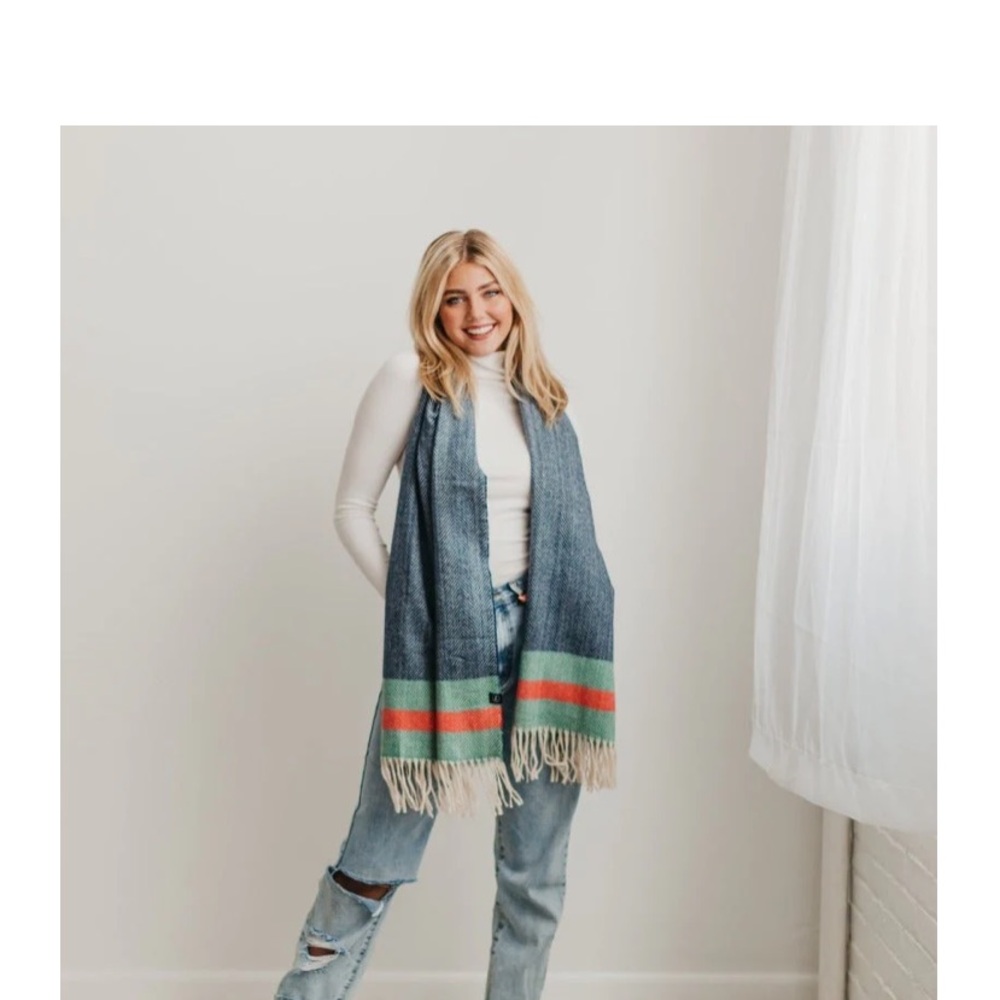 Scarves/Wraps